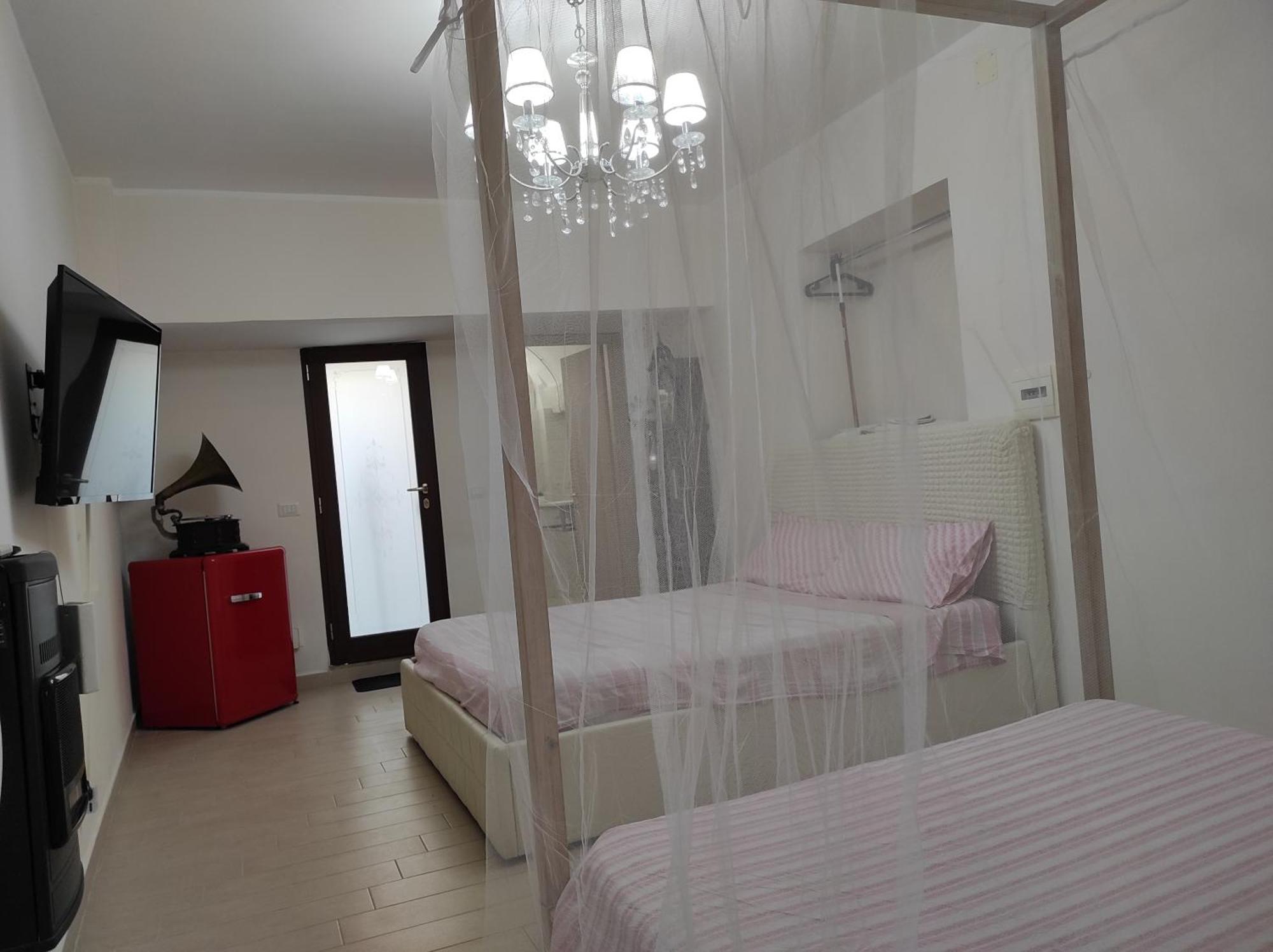 Affittacamere Silvagni Caserta Phòng bức ảnh