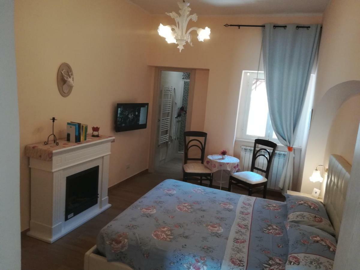 Affittacamere Silvagni Caserta Ngoại thất bức ảnh